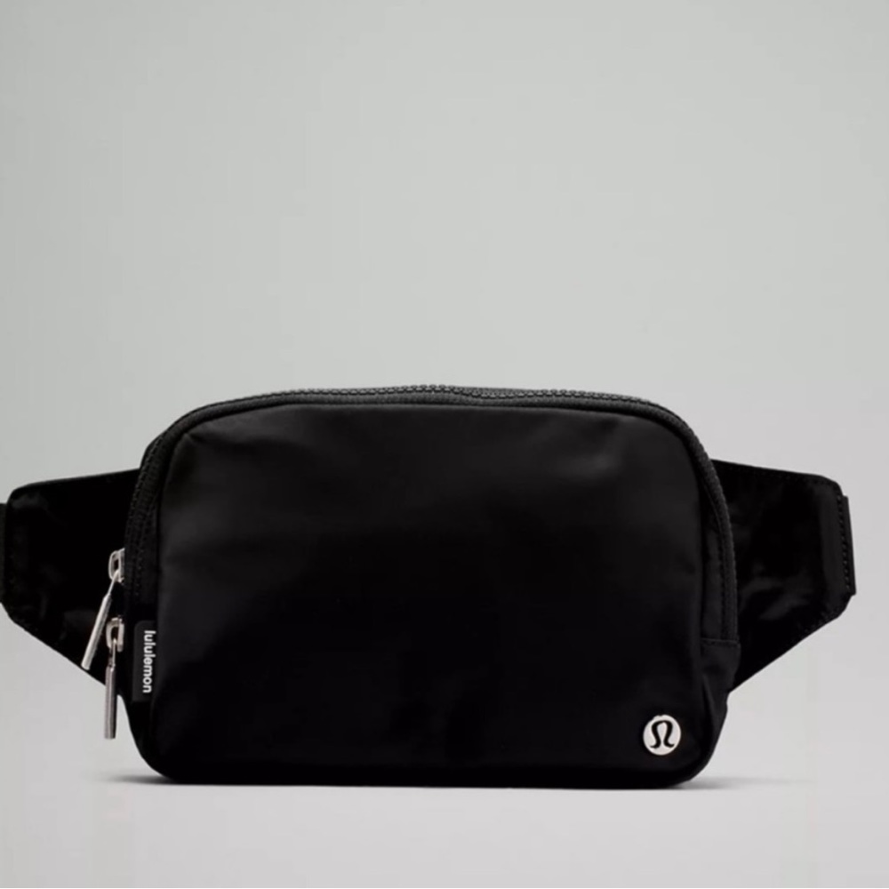 NEW Lululemon Black Everywhere Belt Bag LARGE